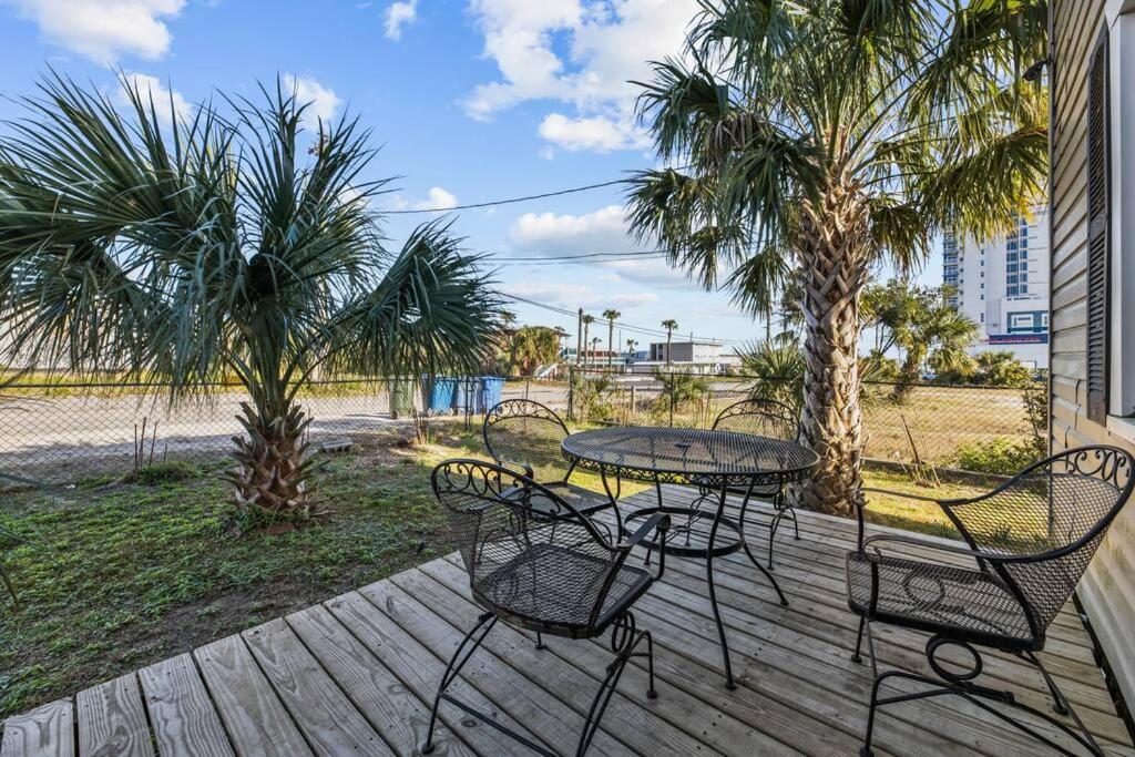 Dazzling Centrally Located Ocean View W 2 Kings, Huge Private Yard, 2 Decks, Firepit, Bbq Myrtle Beach Bagian luar foto
