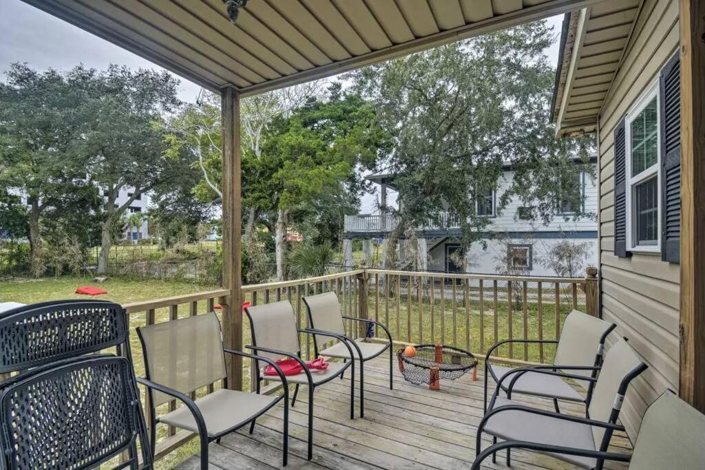 Dazzling Centrally Located Ocean View W 2 Kings, Huge Private Yard, 2 Decks, Firepit, Bbq Myrtle Beach Bagian luar foto