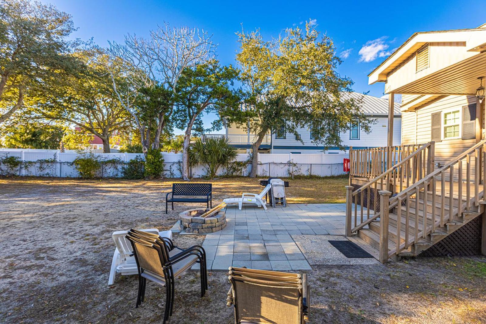 Dazzling Centrally Located Ocean View W 2 Kings, Huge Private Yard, 2 Decks, Firepit, Bbq Myrtle Beach Bagian luar foto